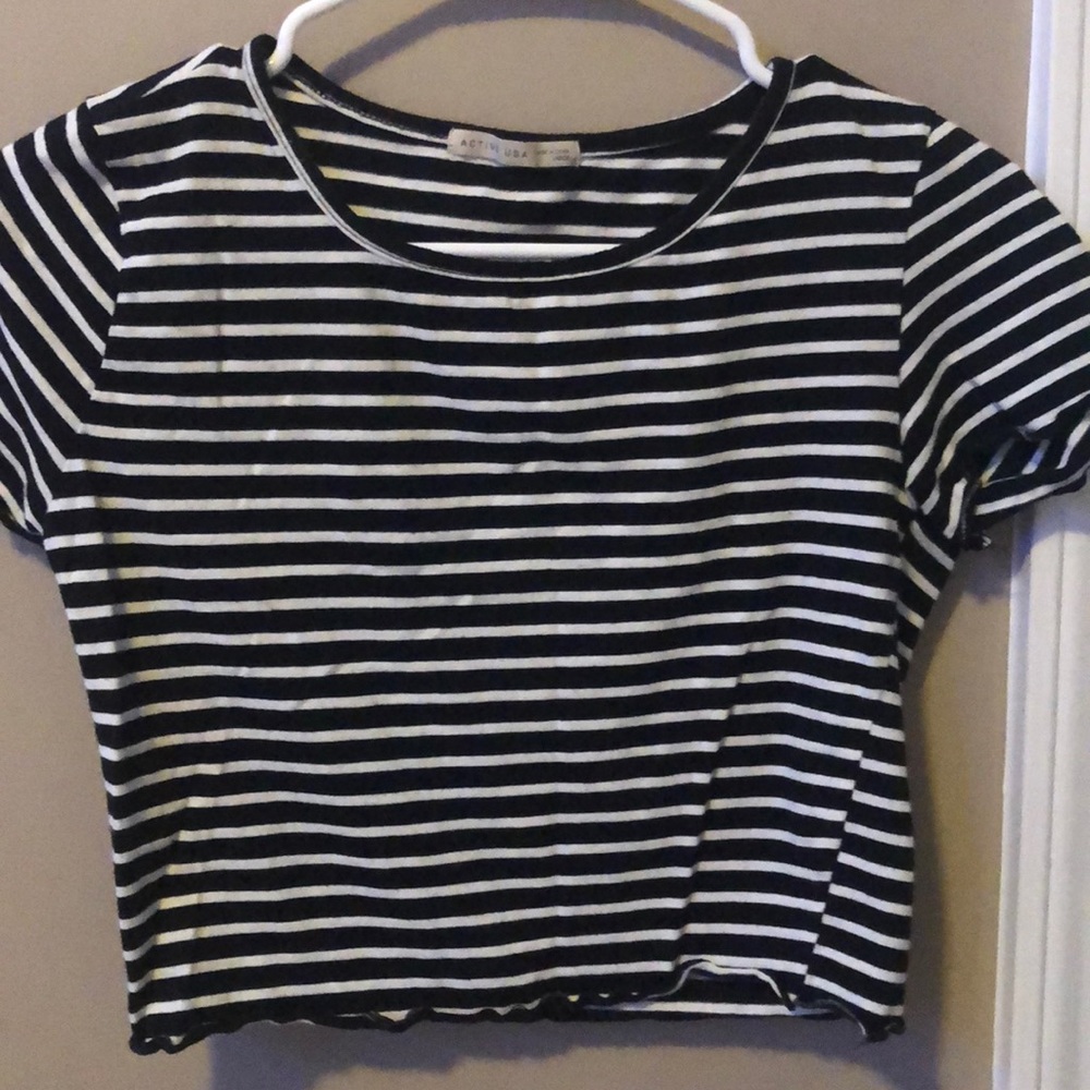 Active USA black & white striped T-shirt size S